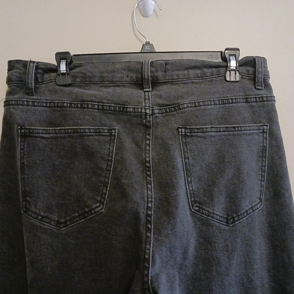 AKIRA Coal Black Jeans (NWOT) - Picture 4 of 8